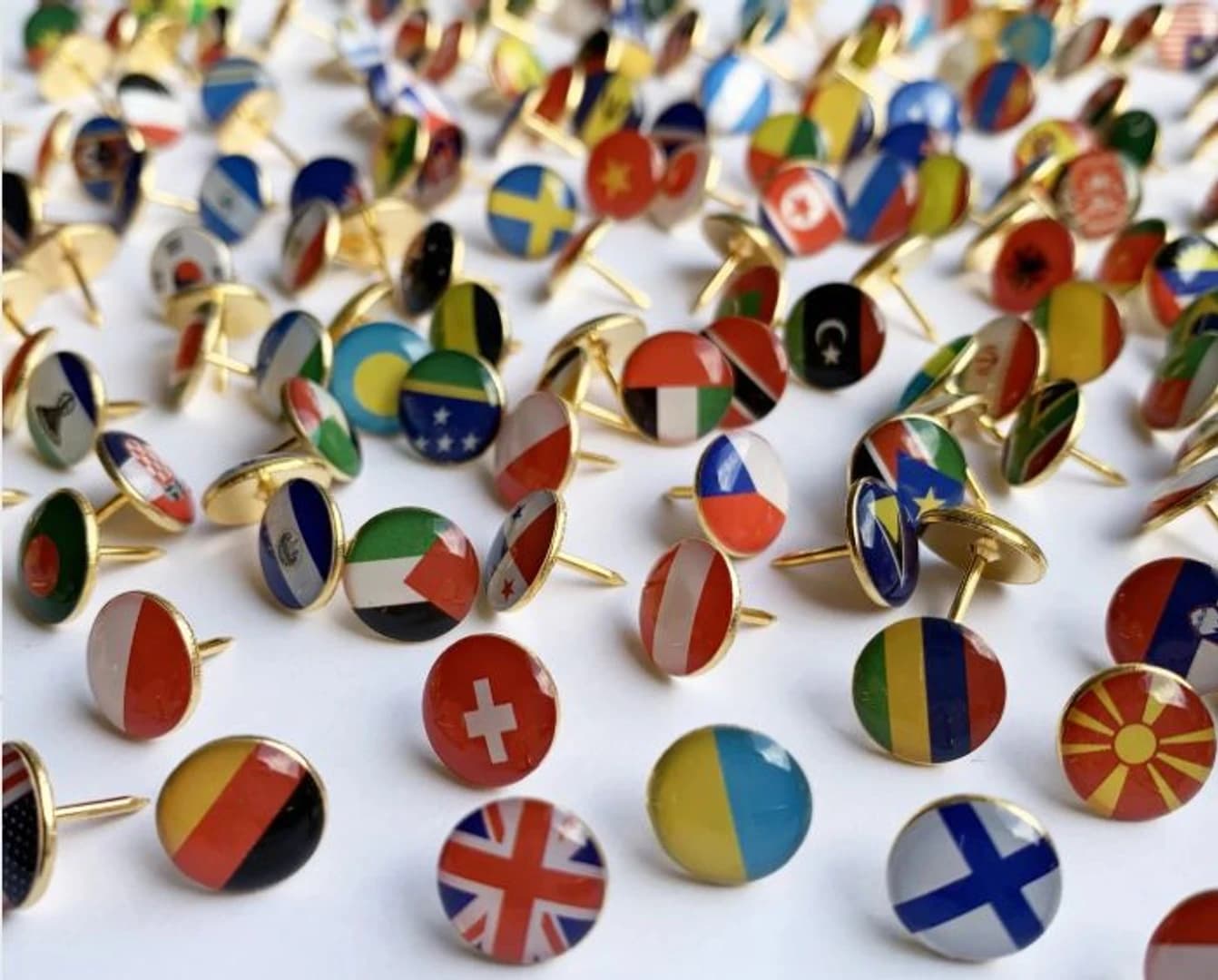 map-accessories_metal-flag-push-pins--200-pcs-__nveja48fyff.webp