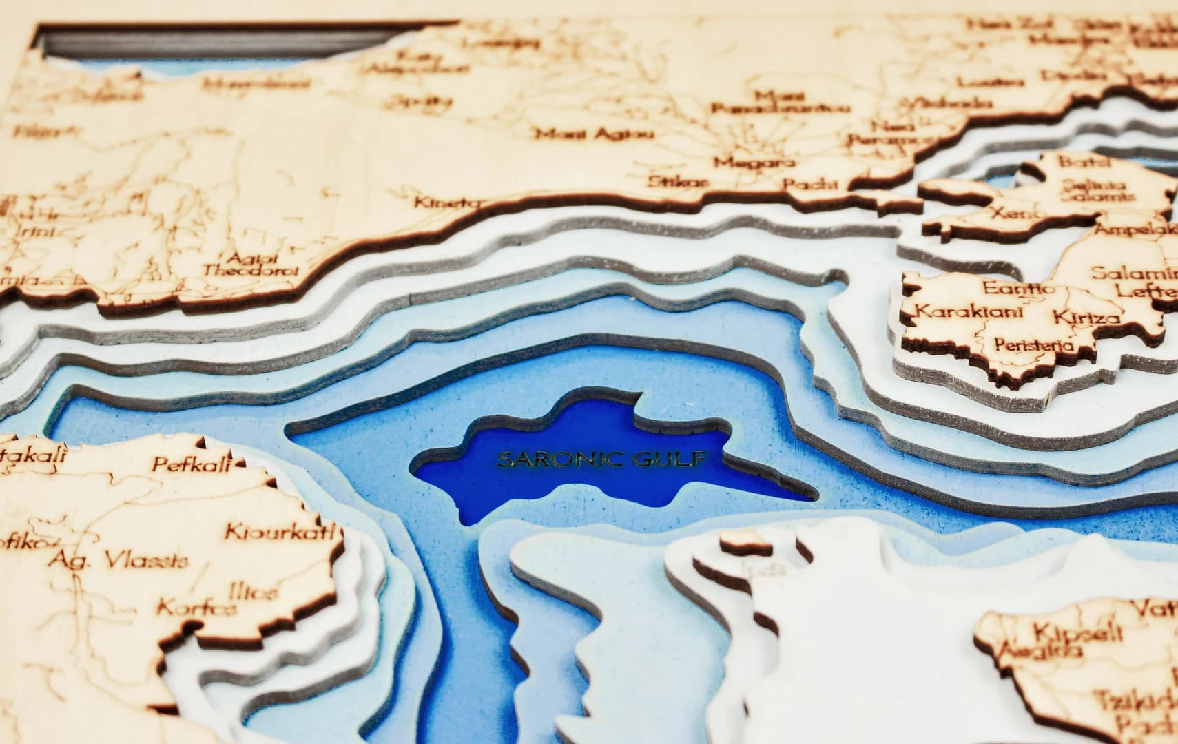 namorne-mapy_athens-nautical-3d-wooden-depth-map__gnikasu90ct.webp