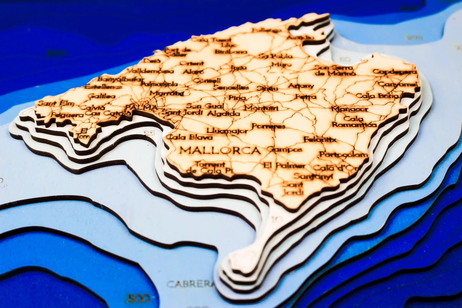 namorne-mapy_balearic-islands-nautical-3d-wooden-depth-map__p6pg0a99d5.webp
