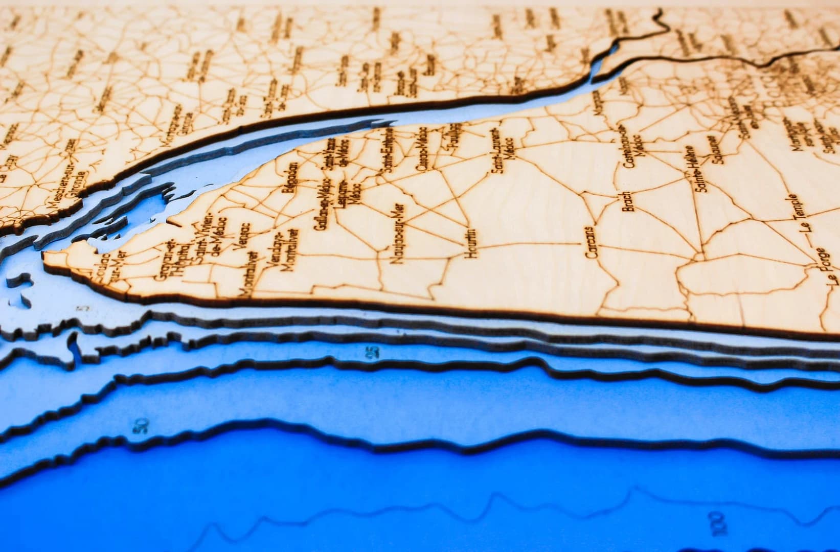 namorne-mapy_bordeaux-nautical-3d-wooden-depth-map__ek99n30j78c.webp