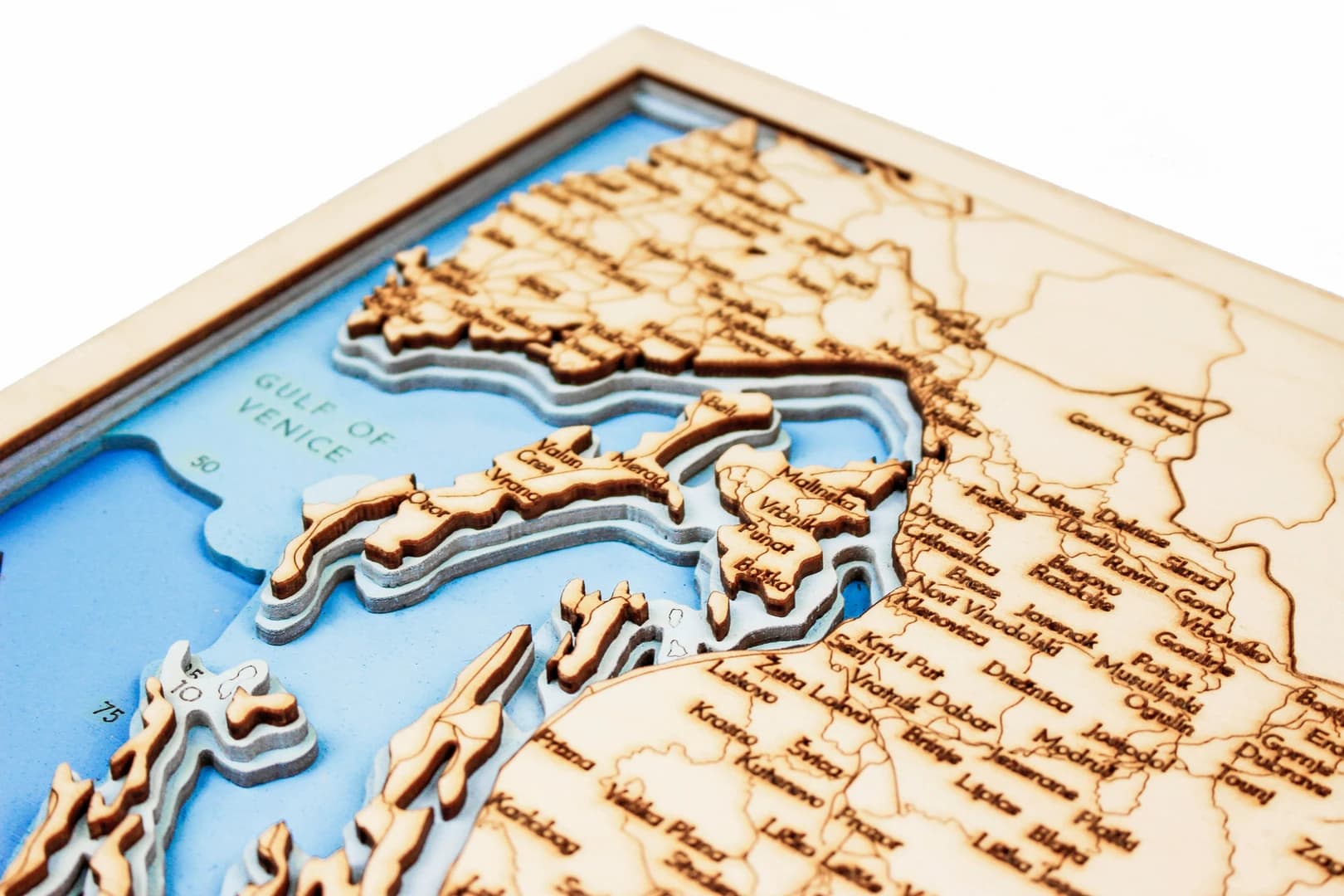 sea-maps_croatia-nautical-3d-wooden-depth-map__qq9240obdsn.webp