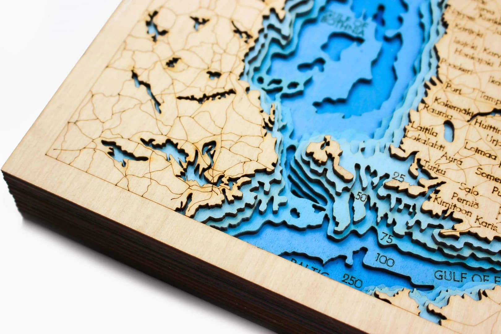 sea-maps_finland-nautical-3d-wooden-depth-map__gdrkm6ubs3p.webp