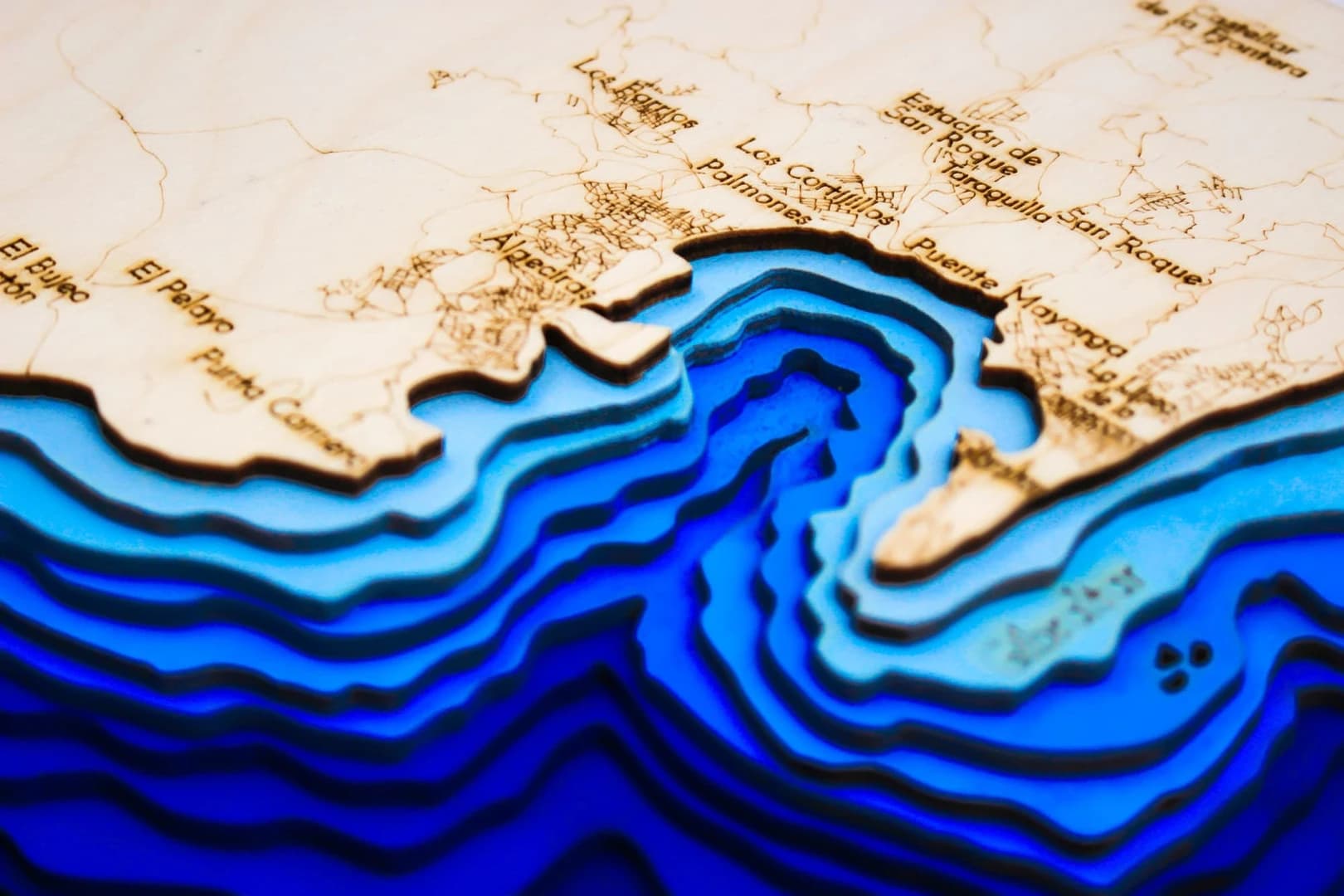 sea-maps_gibraltar-nautical-3d-wooden-depth-map__6bpbcivlz7c.webp