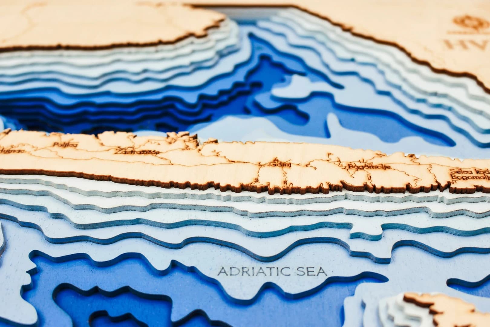 sea-maps_hvar-island-nautical-3d-wooden-depth-map__svgvdtfplve.webp