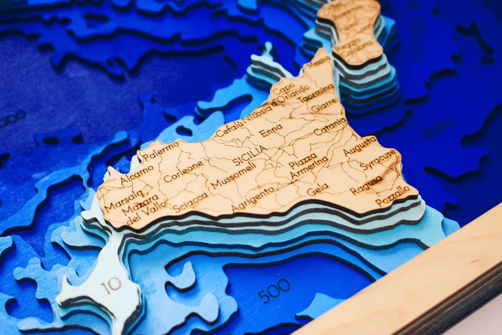 sea-maps_italy-nautical-3d-wooden-depth-map__dugo528ubqw.webp