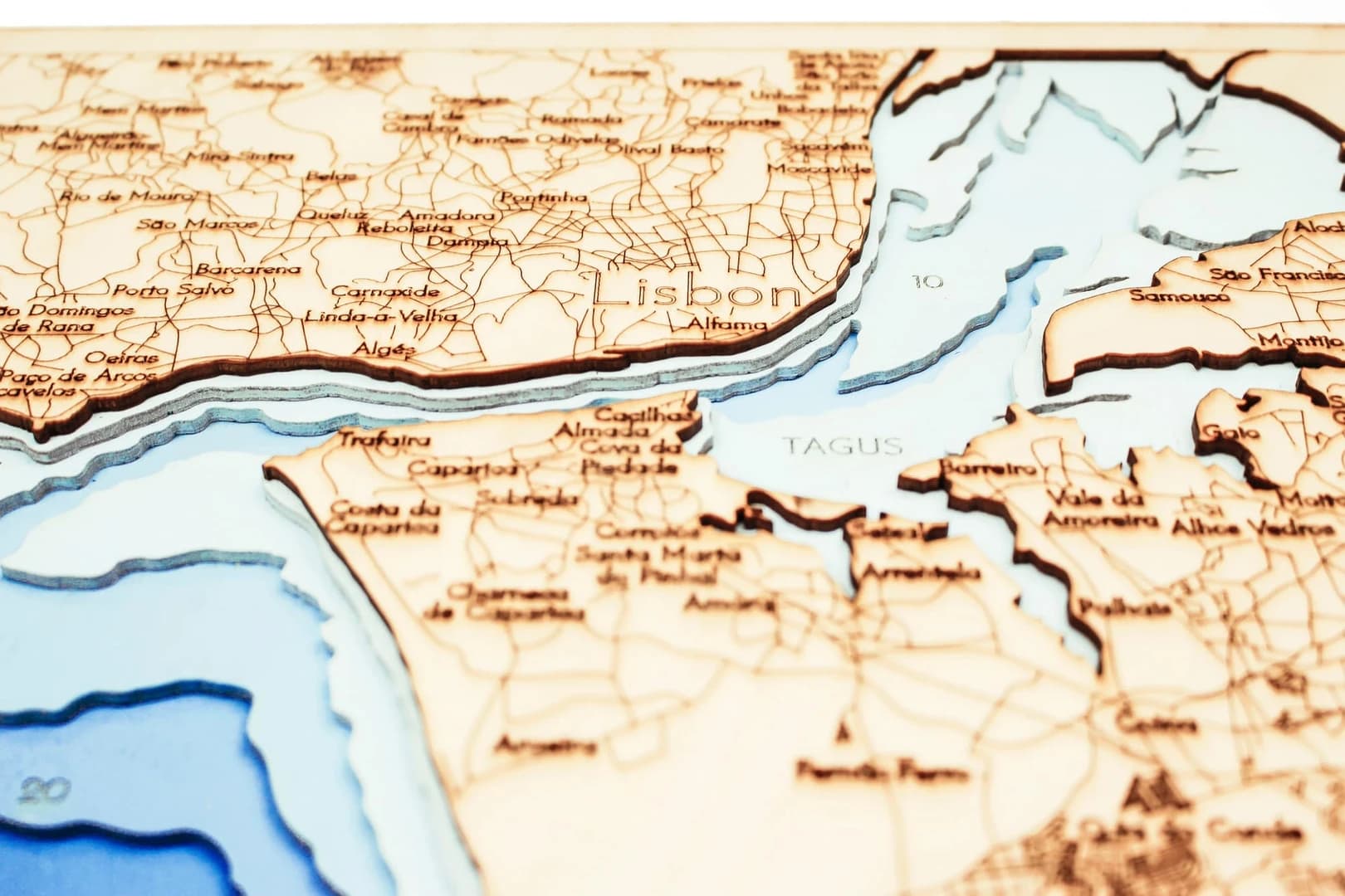 sea-maps_lisabon-nautical-3d-wooden-depth-map__uw0zg7cpnmj.webp