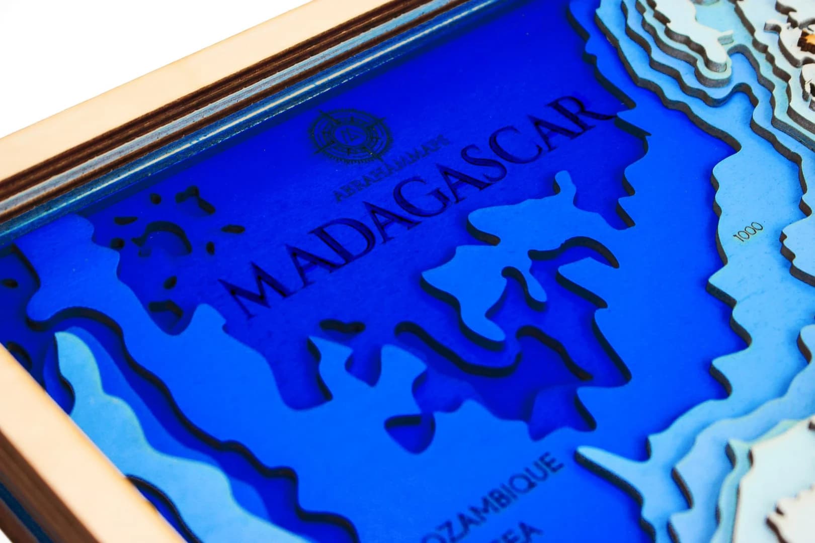 sea-maps_madagascar-nautical-3d-wooden-depth-map__29ldf2r1r17.webp