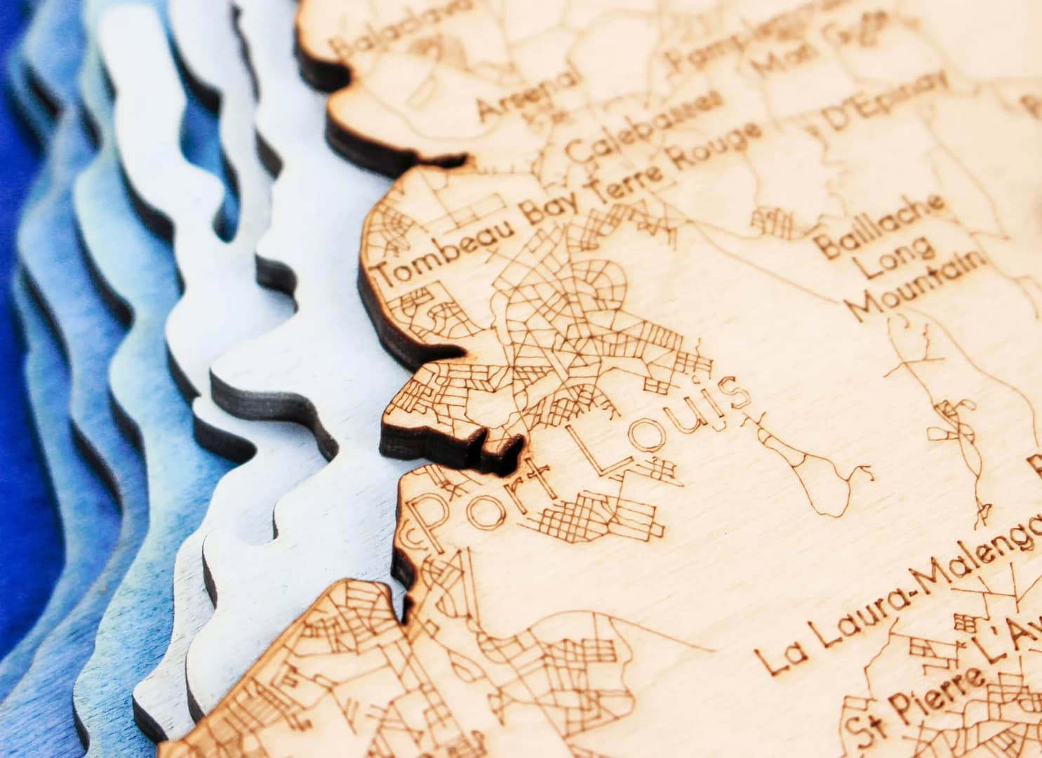 sea-maps_mauricius-nautical-3d-wooden-depth-map__7yeg9akqv9k.webp
