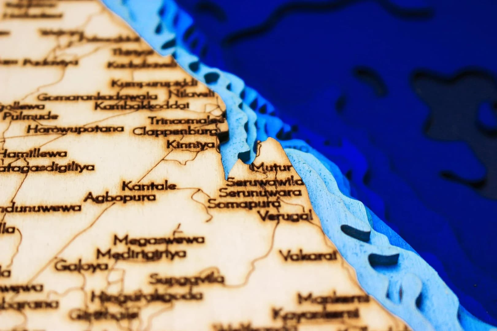 sea-maps_sri-lanka-nautical-3d-wooden-depth-map__imf077uhlv8.webp