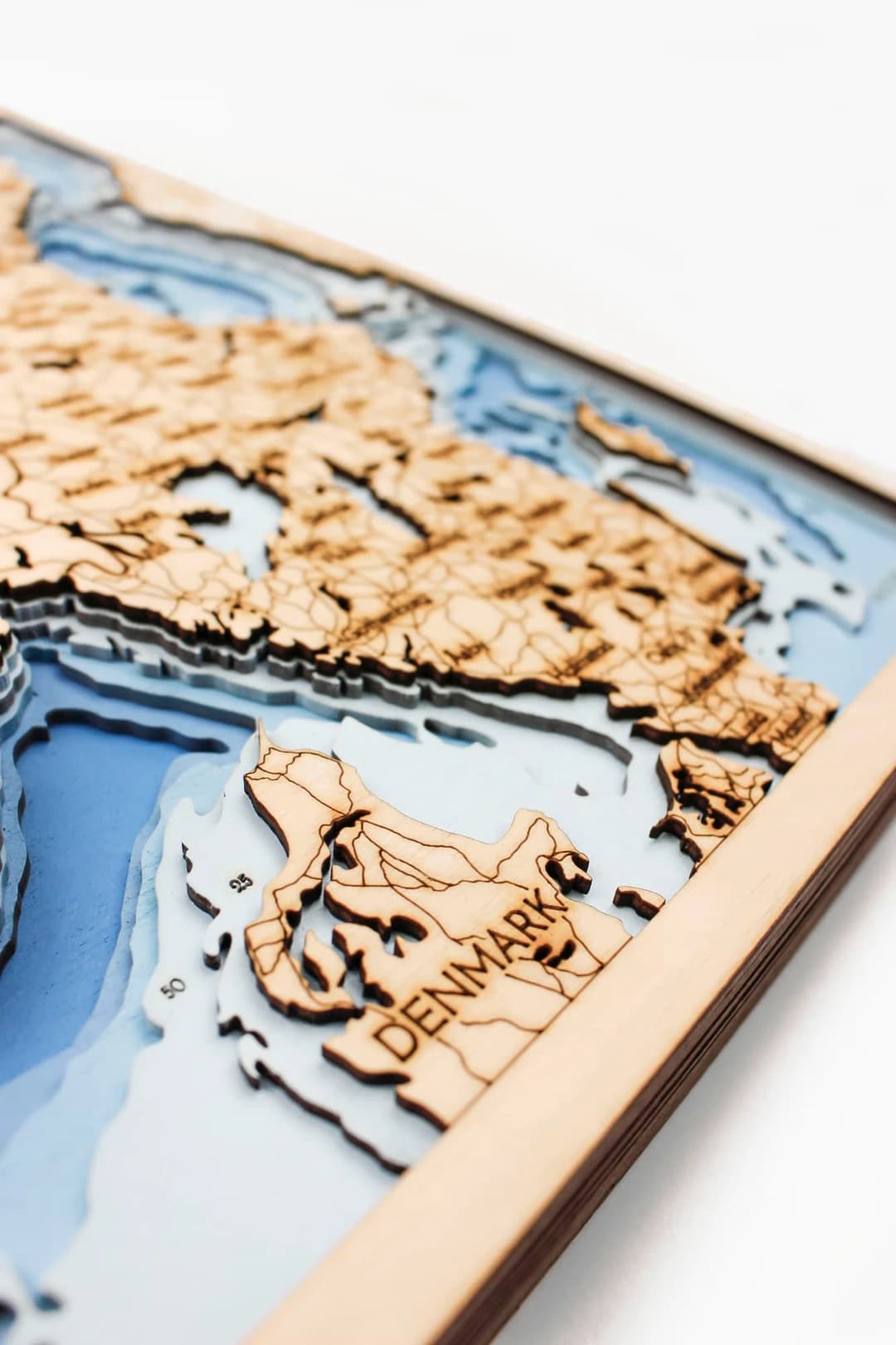 sea-maps_swedem-nautical-3d-wooden-depth-map__6rkllc7fwgw.webp