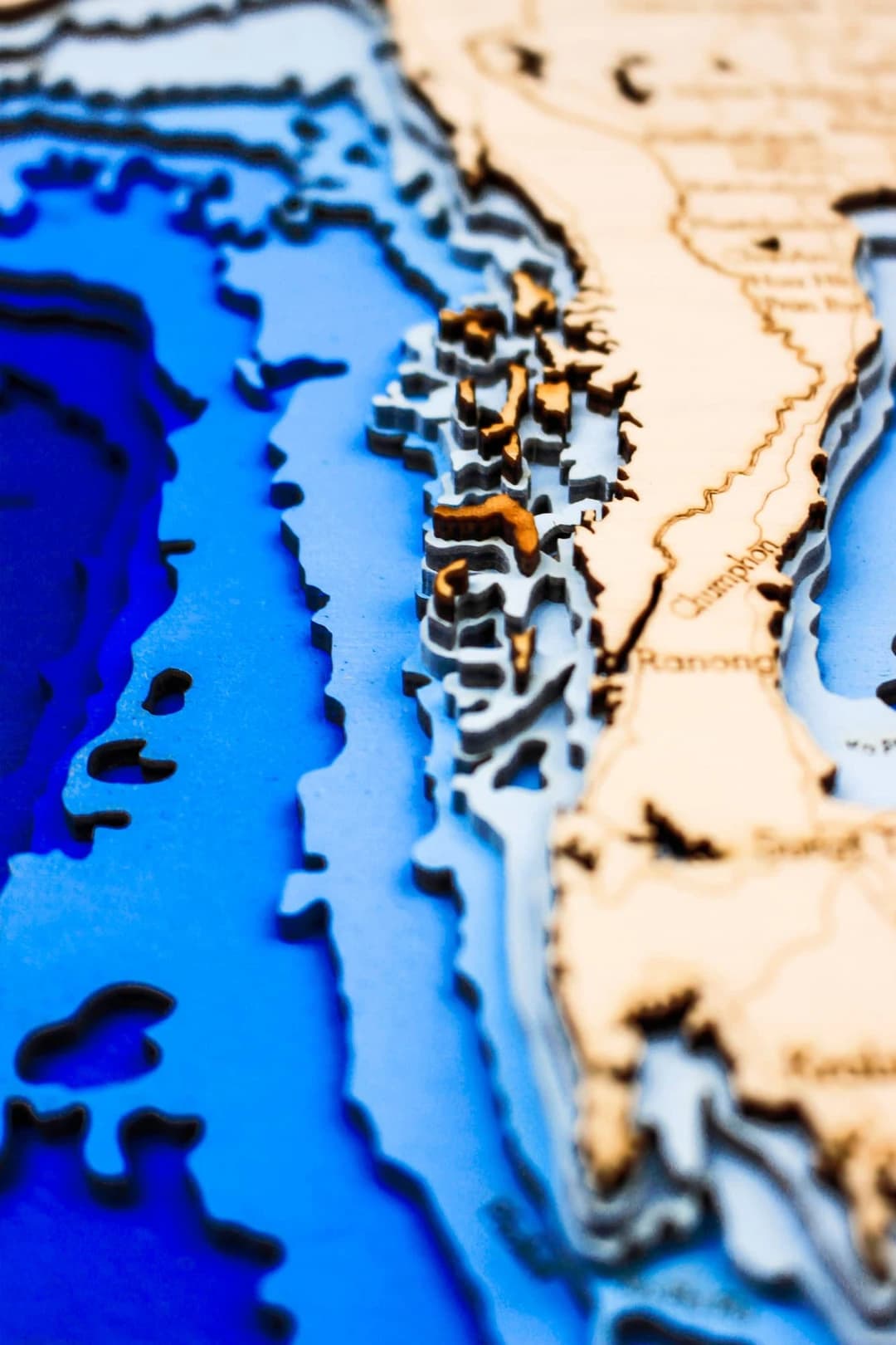 sea-maps_thailand-nautical-3d-wooden-depth-map__8nyai4b4bc4.webp