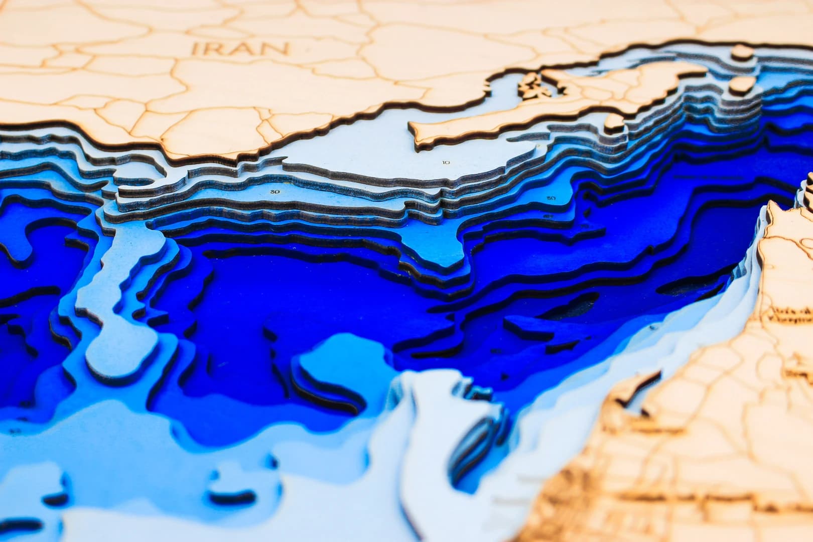 sea-maps_uae-nautical-3d-wooden-depth-map__0l21t91frdb.webp