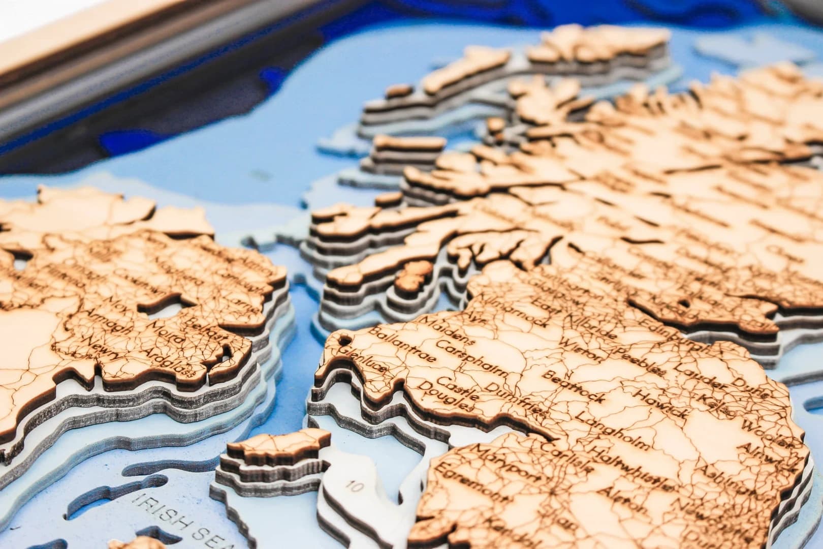 sea-maps_united-kingdom-nautical-3d-wooden-depth-map__hdcn4nti19q.webp